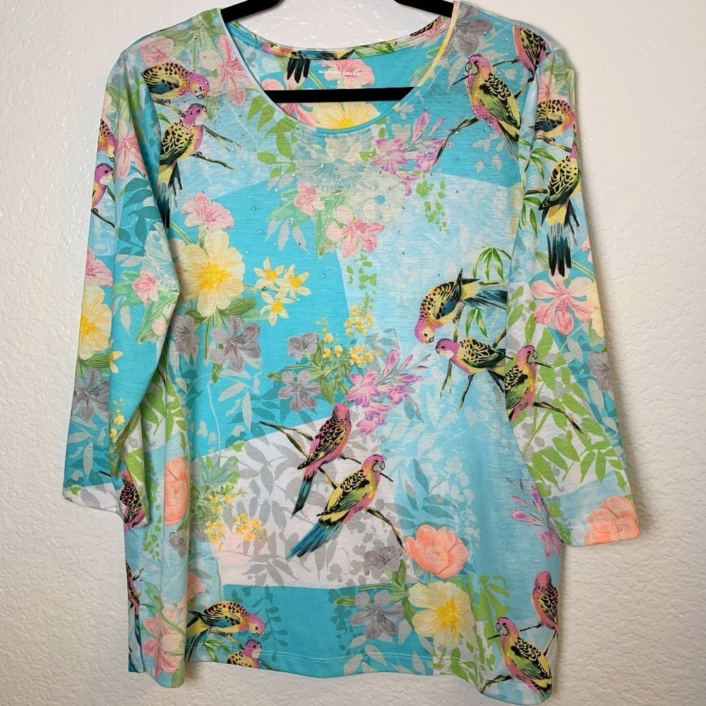 Allison Daley Top Size Medium Blue Floral Love Birds Embellished Parakeet Whimsy